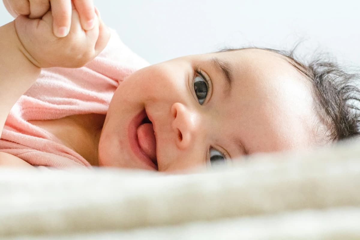 Werdende Eltern planen Baby-Wunschliste